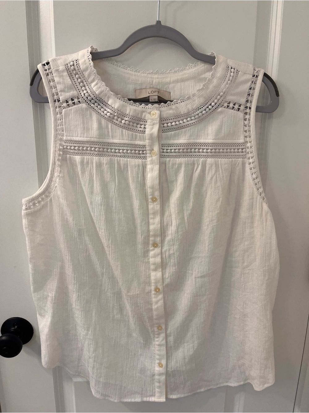 LOFT White Sleeveless Crochet-Trim Button-Front blouse